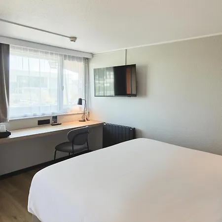 Campanile Le Havre Nord - Hotell 3*