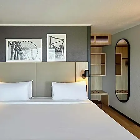 Campanile Le Havre Nord - Otel Montivilliers