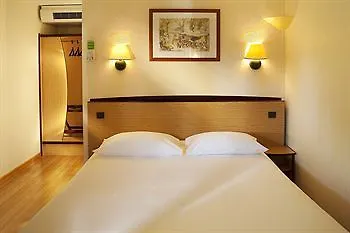 Campanile Le Havre Nord - Otel
